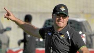 Mel: "El que quiera seguir tendrá que ajustarse al club"