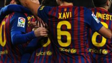 El Barcelona sufre para seguir la estela del Madrid