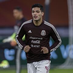 Los números de Raúl Jiménez que causan una crisis con su ausencia con México