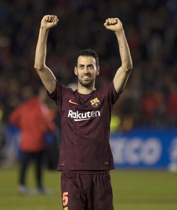 Los jugadores del Barcelona celebraron el título de Liga en el césped de Riazor 