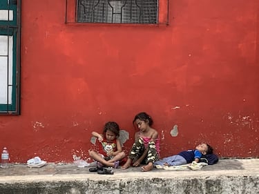 El fútbol alivia a los inmigrantes que pasaron por La Bestia