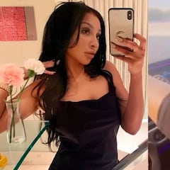 La mujer de Mahrez comparte un vídeo conduciendo con las piernas en torno al volante