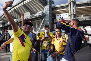 La hinchada de todas las formas demuestra su cariño por esta Selección que aspira a mejorar lo hecho en Brasil 2014