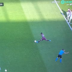 Iturralde, sobre la pifia de Isak: "Hay que alabar la rapidez de Cuadra Fernández"