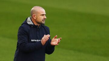 Soccer Football - La Liga Santander - Real Madrid v Levante - Estadio Alfredo Di Stefano, Madrid, Spain - January 30, 2021 Levante coach Paco Lopez REUTERS/Javier Barbancho