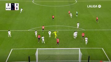 El golazo de Vinicius con un pase a lo Xabi Alonso... ¡de Lunin! El Bernabéu no daba crédito...