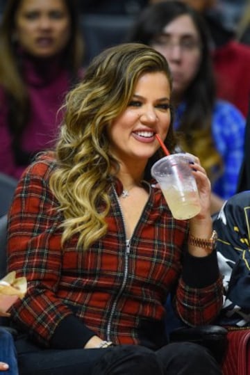 Khloe Kardashian, ya exmujer de un Lamar Odom con el que algunos dicen que ha vuelto, acudió en Los Angeles al partido de los Clippers, uno de los exequipos del ala-pívot.