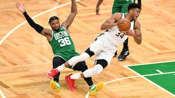 Un tiro libre de Antetokounmpo decide a favor de los Celtics