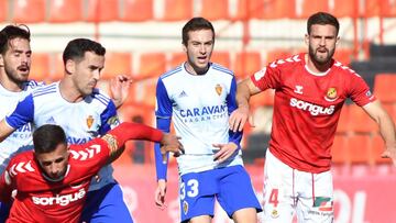 Marc Aguado, durante su debut con el primer equipo del Real Zaragoza frente al N¨¢stic en la Copa del Rey de la temporada 2019-20.
