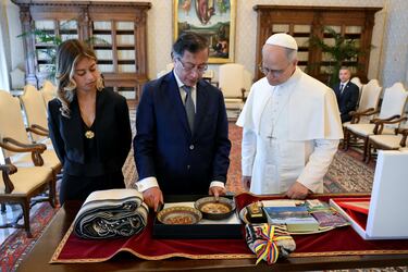 Papa León XIV y Gustavo Petro se reunieron en el Vaticano: así fue el encuentro