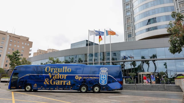 Los de Corberán entrenan en Paterna; los de Paunovic, en el hotel