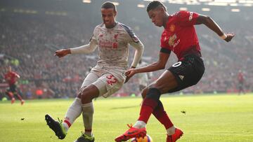 Liverpool return to the summit after dreary draw at Old Trafford