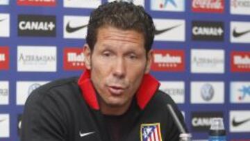 El técnico colchonero, hoy, durante la rueda de prensa.