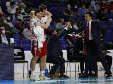 El bólido manresano le quita las pegatinas al Madrid