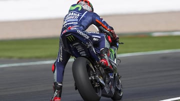 Maverick Vi&ntilde;ales en Silverstone.