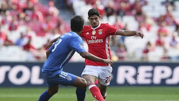 Gonçalo Guedes, durante un partido con el Benfica.