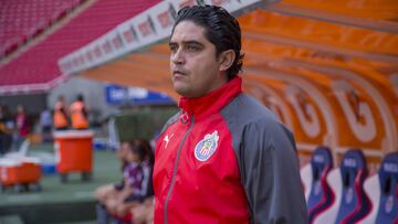 Luis Camacho, Chivas Femenil