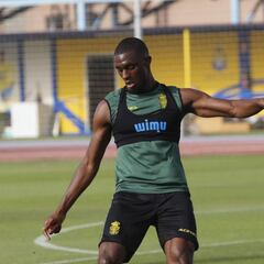 Se siguen esperando las salidas ya anunciadas de Sacko y Tana