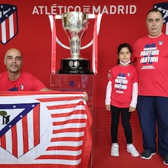 Más de 3.000 personas visitan el trofeo de LaLiga en Alcorcón