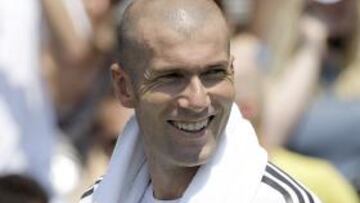 <b>GALÁCTICO.</b> Zinedine Zidane sigue arrastrando pasiones allá donde va.