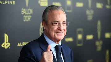 Real Madrid's Spanish president Florentino Perez poses upon arrival to attend the 2022 Ballon d'Or France Football award ceremony at the Theatre du Chatelet in Paris on October 17, 2022. (Photo by FRANCK FIFE / AFP) (Photo by FRANCK FIFE/AFP via Getty Images)