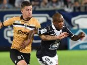 El Valencia negocia por Baptiste Santamaría