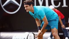 Resumen y resultado Federer - Raonic (6-4 y 7-6): Federer cierra con título su semana perfecta