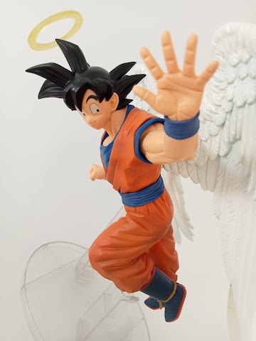 Goku ángel con Kaito de Dragon Ball por Banpresto