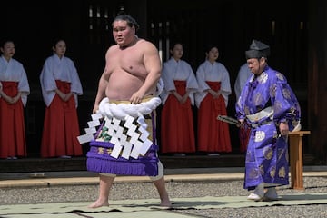 Terunofuji, durante una exhibicin.