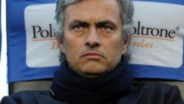 Mourinho juega al despiste: "No he hablado con ningún club"