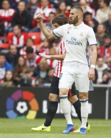 Benzema celebra el 0-1.