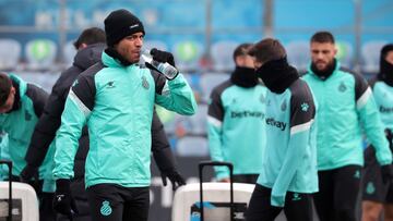 Ra&uacute;l de Tom&aacute;s, en el entrenamiento del Espanyol.