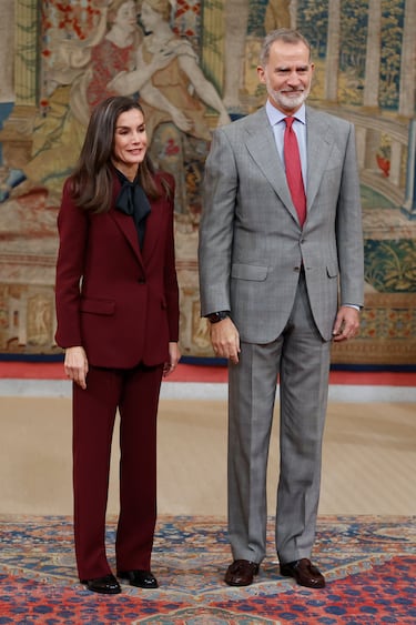 Felipe VI de España y Letizia Ortiz Rocasolano durante la recepción a los deportistas olímpicos y paralímpicos.