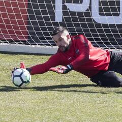 Moyá se marcha a la Real: Simeone se queda con 19