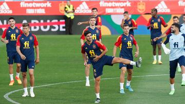 Entrenamiento de la Selección española en La Romareda.