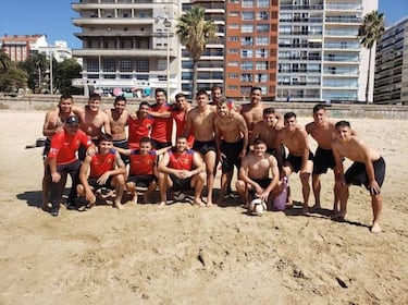 La gira por el extranjero de un club de la tercera categoría