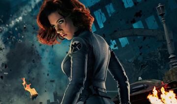 Viuda Negra | Natasha Romanoff pasa a formar parte de los Vengadores tras su educaci¨®n como mujer fatal, una asesina sin escr¨²pulos de grandes habilidades f¨ªsicas y experta en todo tipo de armas y disciplinas de combate.