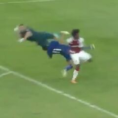 Así quedó Pedro tras el codazo de David Ospina