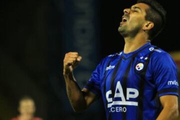 José Contreras Arrau 3: S.Wanderers (2001), U.de Chile (2009, 2011), Huachipato (Clausura 2012).