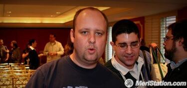 Aaron Greenberg asegura que 360 superará a PS3 estas navidades