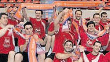 <b>TODOS A UNA. </b>Los jugadores del CAI están más que motivados para su primera final europea.