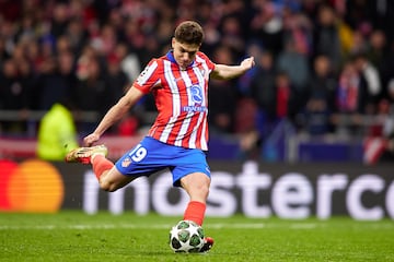 Un doble toque en el lanzamiento de su penalti invalid el gol de Julin Alvarez en la tanda de penaltis entre el Atltico de Madrid y el Real Madrid.