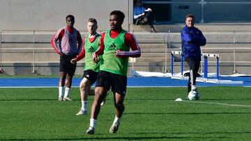 Kaptoum, durante el entrenamiento del Almería.