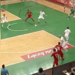 El fútbol sala, en shock ante el que sería el mejor gol de tacón de la historia