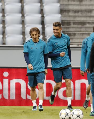 Modric y Cristiano Ronaldo 