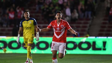    Angel Zaldivar celebrates his goal 4-2 of Juarez  during the 7th round match between FC Juarez and Puebla  as part of the Torneo Clausura 2024 Liga BBVA MX at Olimpico Benito Juarez Stadium on March 23, 2024 in Ciudad Juarez, Chihuahua, Mexico.