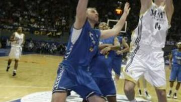 <b>SERBIOS. </b>Marko Jaric, Radomir Antic y Novica Velickovic.