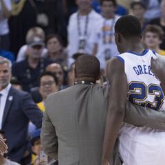 Los Warriors remontan hasta 18 puntos tras la pelea Green-Beal