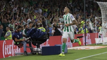4-0. Sanabria celebró el cuarto gol.