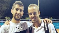 Podlipnik celebra su 11a copa de dobles de 2015 en Lima